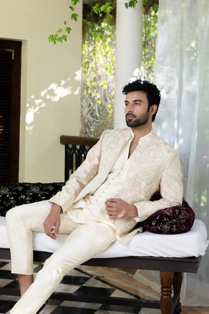 Ruhzār – The Breeze of Elegance