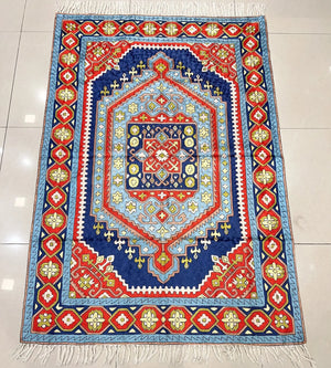 Caspian Echo Hand-Stitched Rug