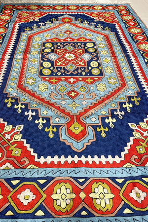 Caspian Echo Hand-Stitched Rug