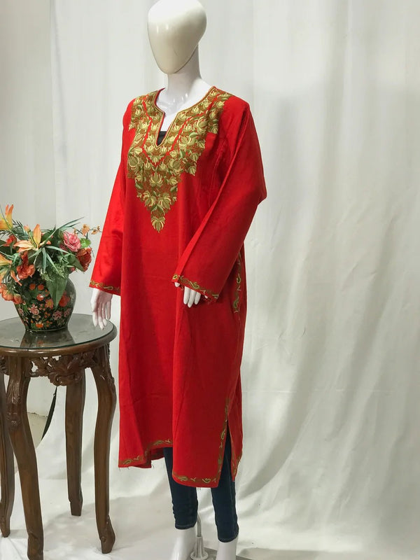 Woollen Phiran with Multi-Colour Aari Work