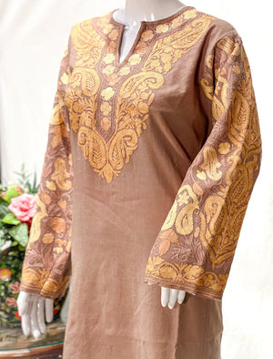 Mocha Woollen Phiran with Aari Embroidery close up