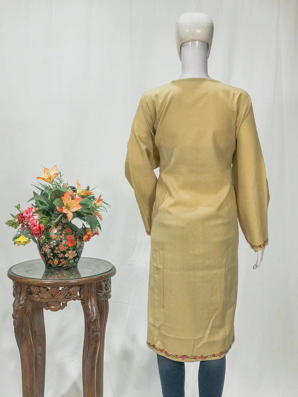 Woollen Phiran with Multi-Colour Aari Work