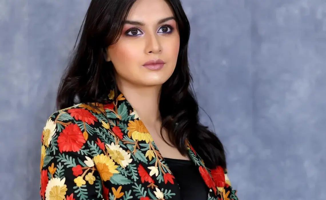 women warning floral kashmiri coat