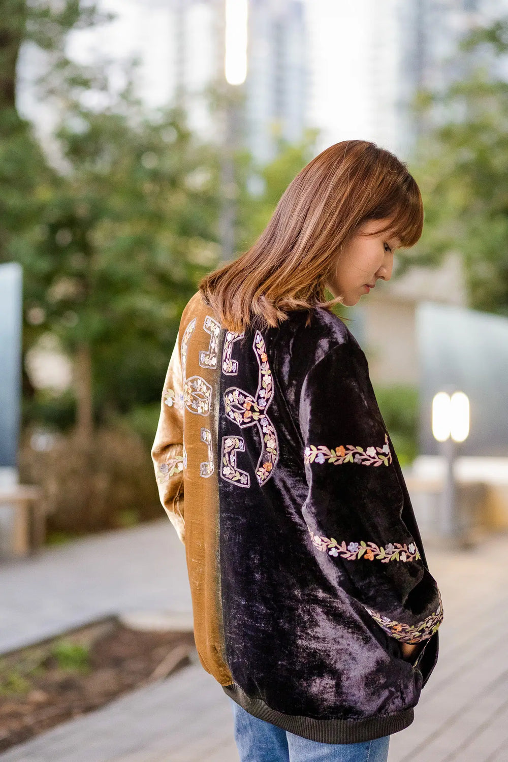 Chaqueta bomber ombré: negra y dorada