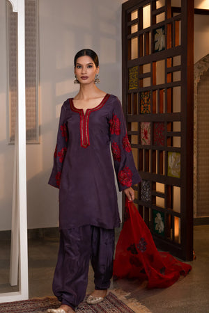 #Mauve - Full front view of mauve kurta with salwar and red dupatta; side slit visible at kurta hem; flared embroidered sleeves shown