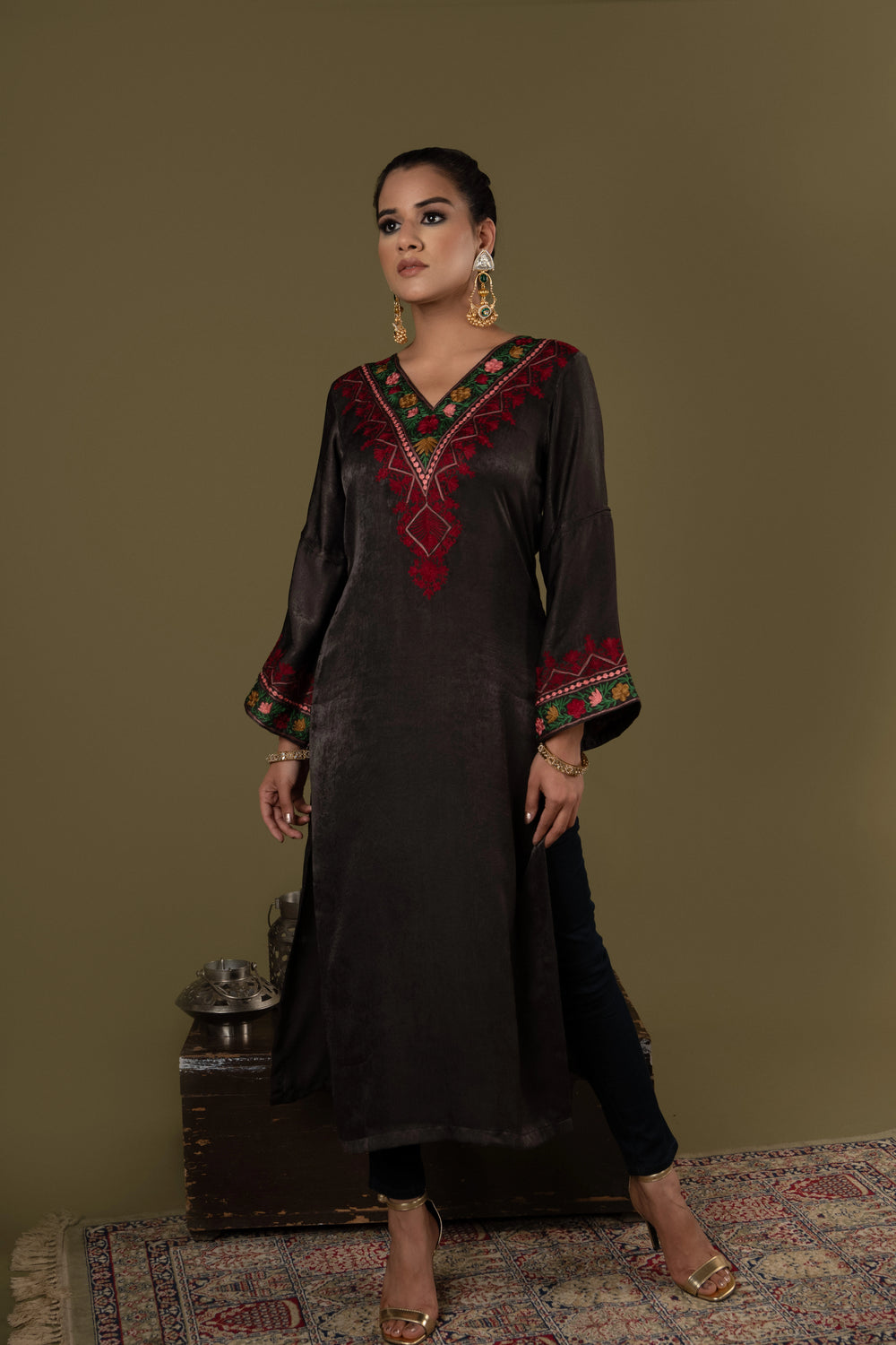 Summer Velvet Kurta Multi-Colour Aari Work