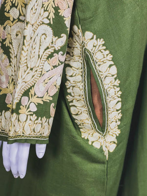 Phiran With Aari And Zari Embroidery