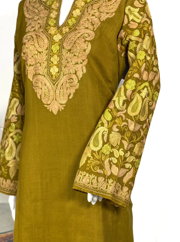 Phiran With Aari And Zari Embroidery