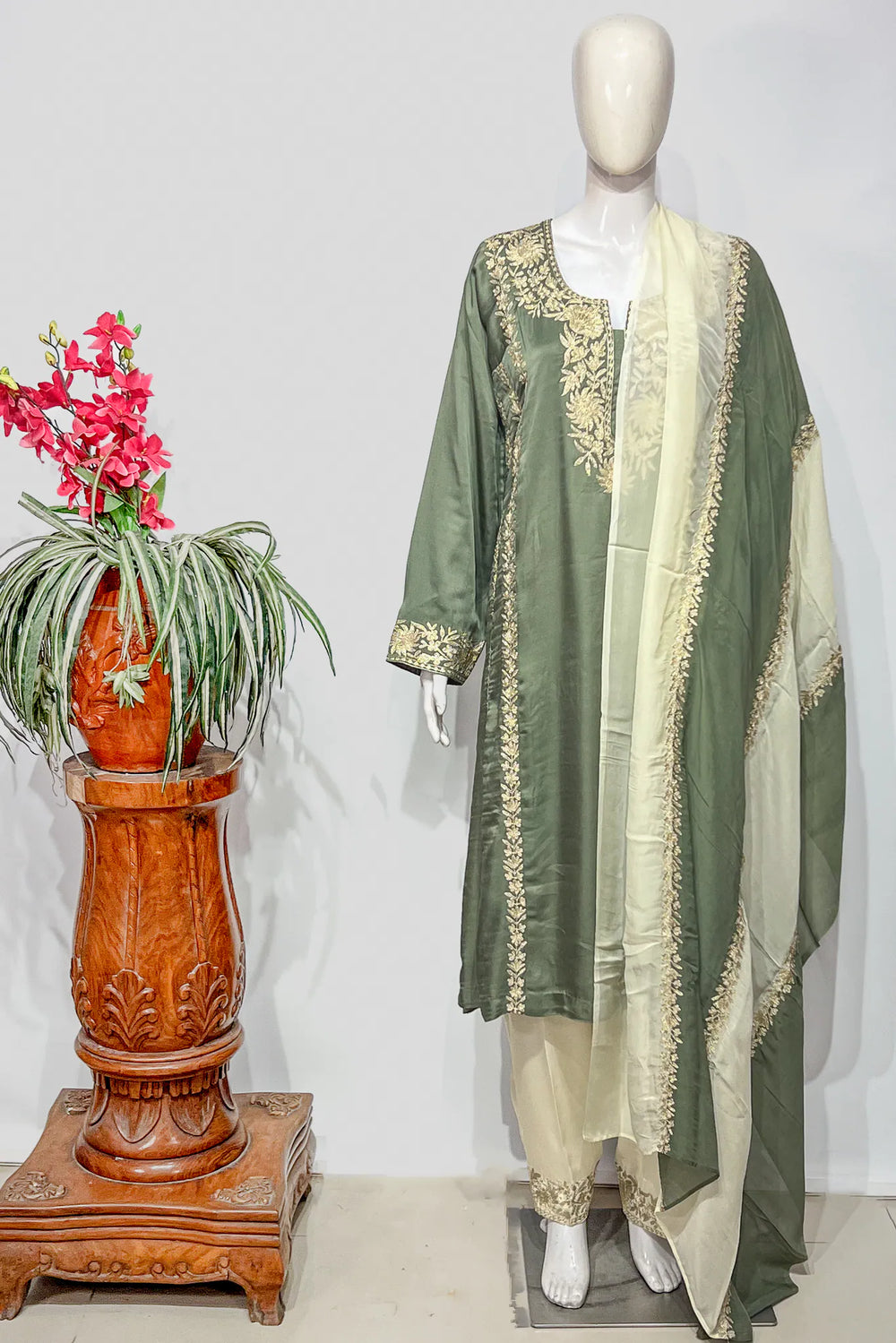 #Green Cotton satin suit set with gold Kashmiri tilla medallion embroidery on the front panel, organza dupatta with tilla border