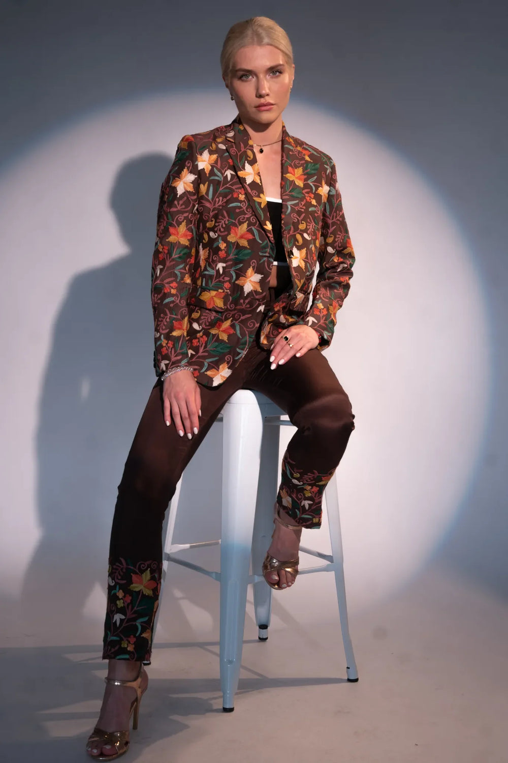Conjunto de traje de caoba
