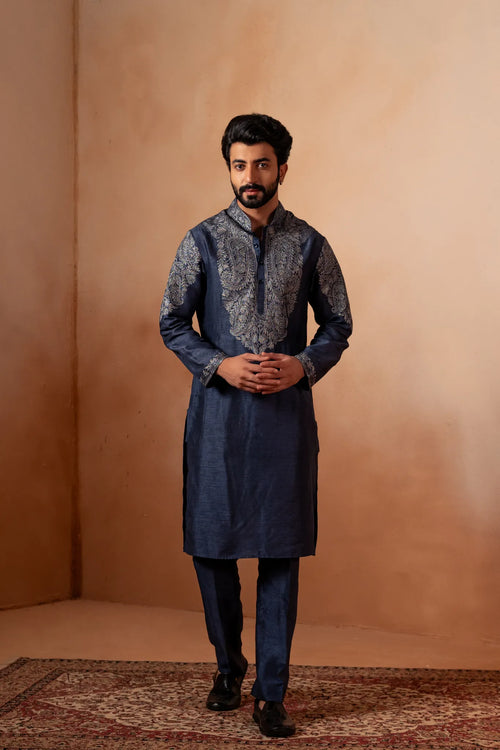 men in kurta pyjama