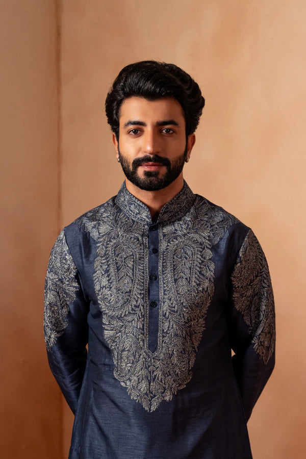men in kurta pyjama