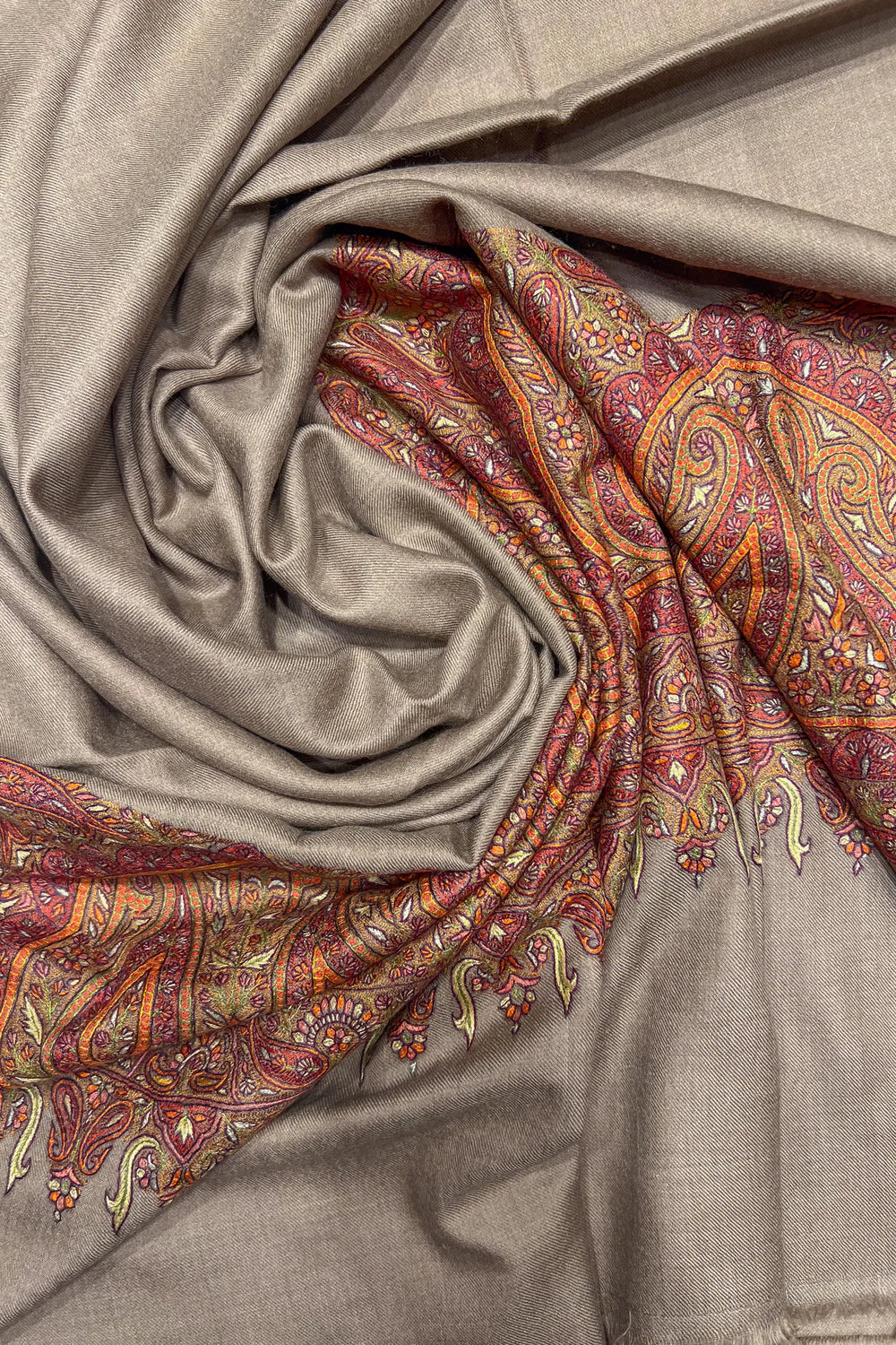 Natural Pure Pashmina Gents Shawl With Hand Sozni Border Design