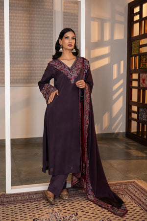 #Mauve - Chinon kurta suit set with multicolour zari floral embroidery at neckline and cuffs, with crimson dupatta, Kashmiri embroidery.