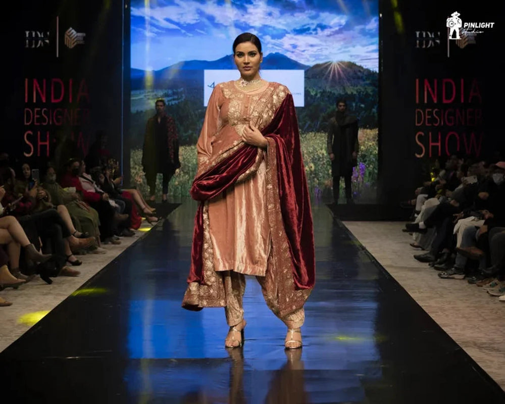 Inaya Sandy Brown Velvet Suit