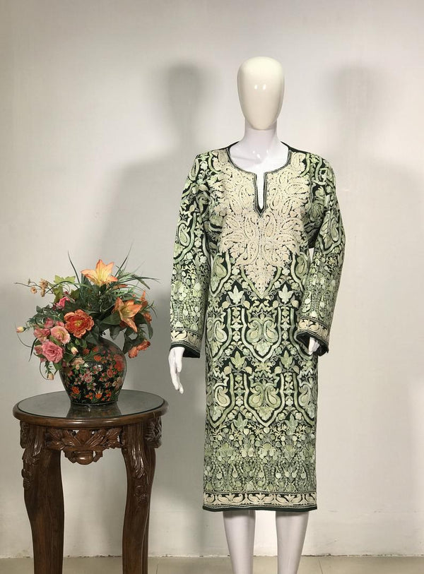 Dark Green Pure Wool Kashmiri Phiran with Jaal Paisley Embroidery 2